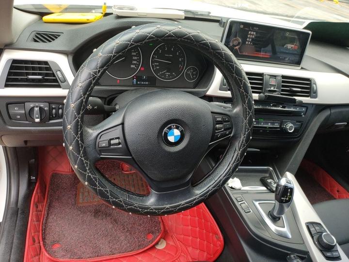 3 Series 2015 320i Progressive photo 3