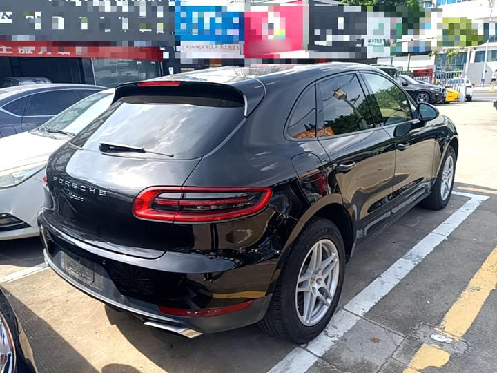 2017 Macan 2.0T photo 4