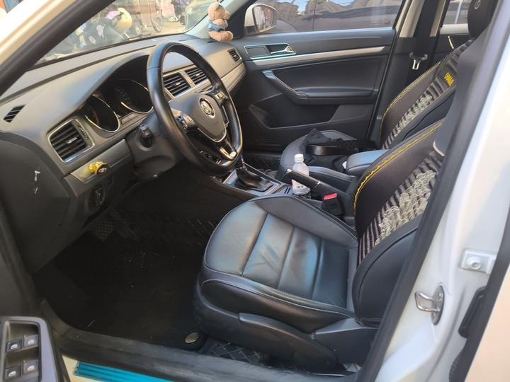 Lavida 2015 1.6L AT Comfort photo 7