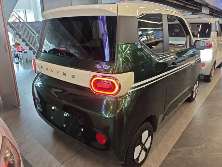 Hongguang MINIEV 2024 3rd Gen 215km Advanced photo 6