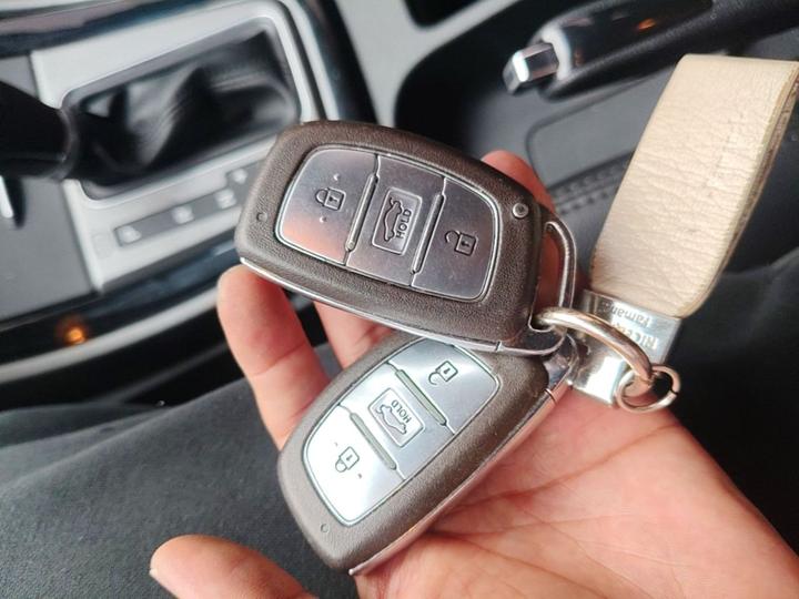 Elantra 2016 1.6L AT Premium photo 8