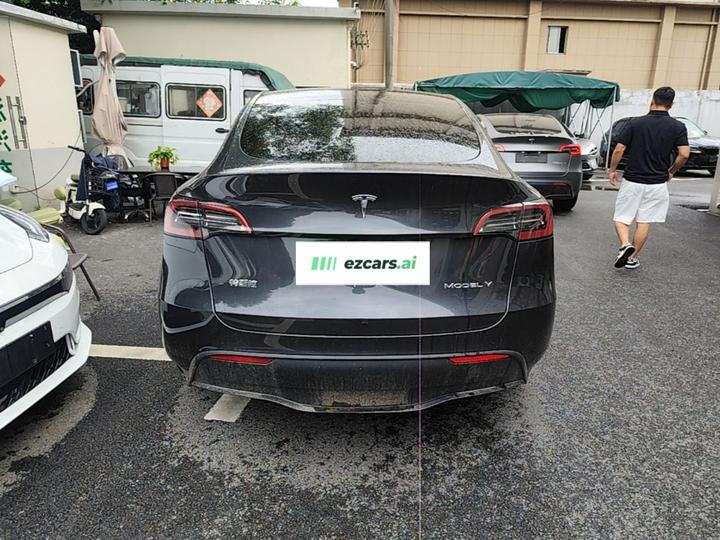 Model Y 2024 Long Range AWD photo 3