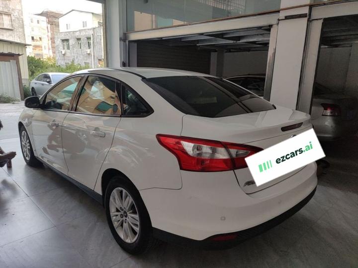Focus 2012 Sedan 1.6L AT Comfort photo 4