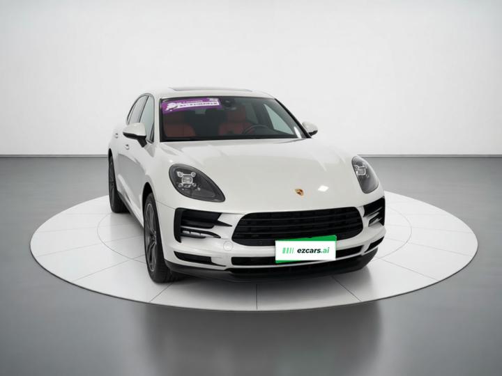 2018 Macan 2.0T photo 2