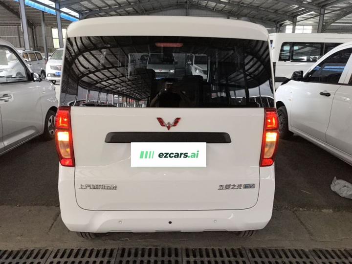 Wuling Zhiguang EV 2025 305km Progressive photo 3