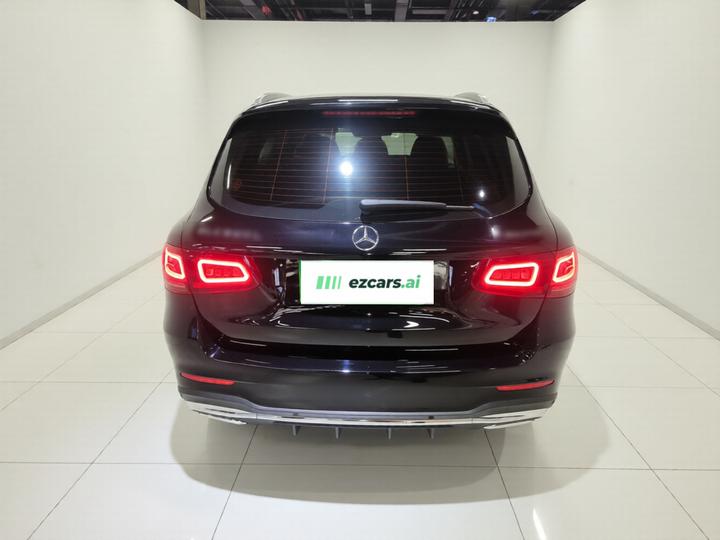 GLC 2020 Facelift GLC 260 L 4MATIC Dynamic photo 3