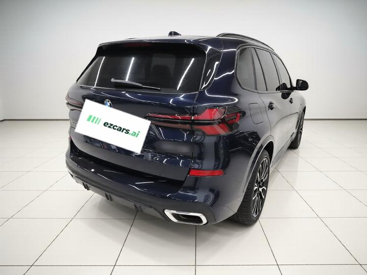X5 2023 xDrive 40Li M M Sport Night Package photo 6