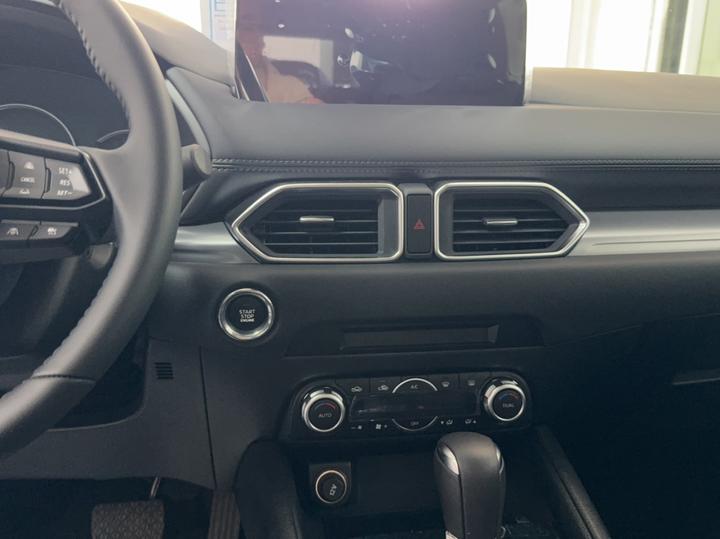 CX-5 2025 2.0L AT RWD Pro photo 4