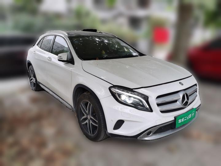 GLA 2016 GLA 220 4MATIC Fashion photo 3