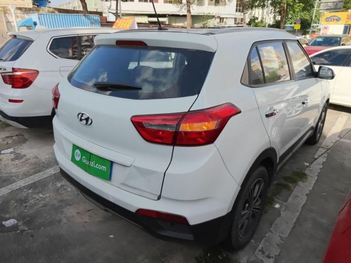 ix25 2015 1.6L AT RWD Smart GLS photo 6