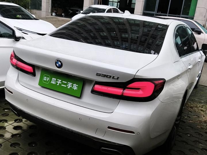 5 Series 2022 Facelift 530Li Leading Luxury photo 4