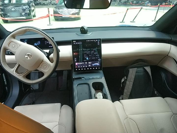 ET5 2022 75kWh photo 5