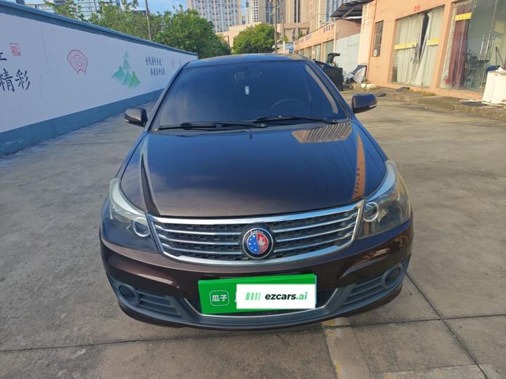 2014 Sedan 1.5L MT Progressive photo 2
