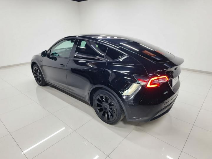 Model Y 2022 Facelift RWD photo 4
