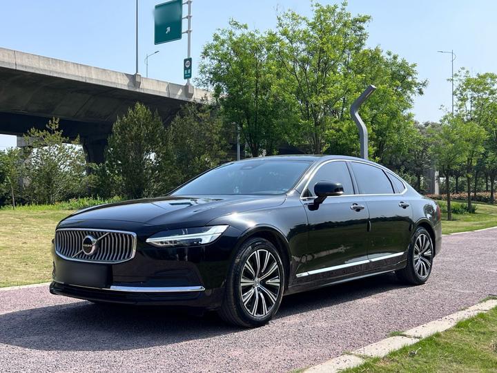 S90 2022 B5 Luxury