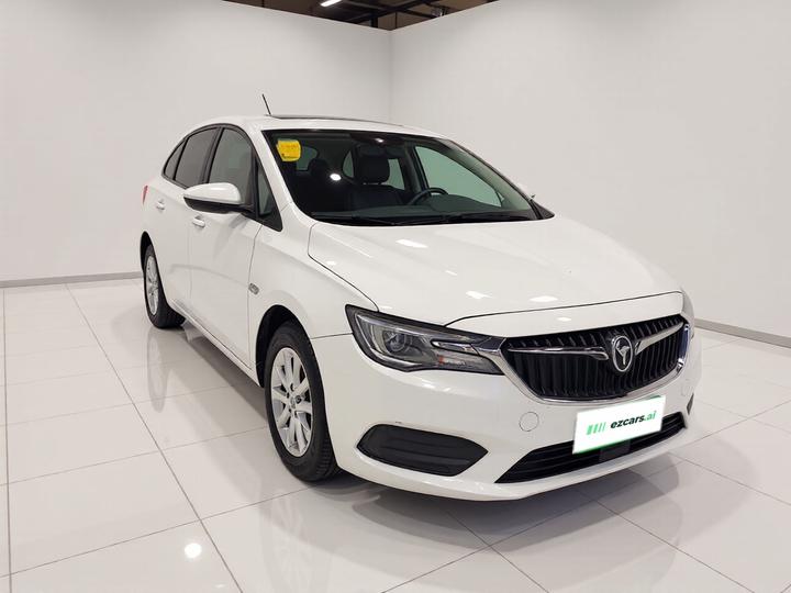 GL6 2018 18T 6-Seater Luxury photo 3