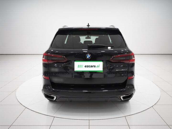 X5 2022 Facelift xDrive 30Li Exclusive M Sport Package photo 5