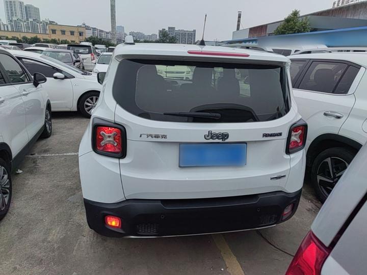 Renegade 2016 1.4T AT + photo 3