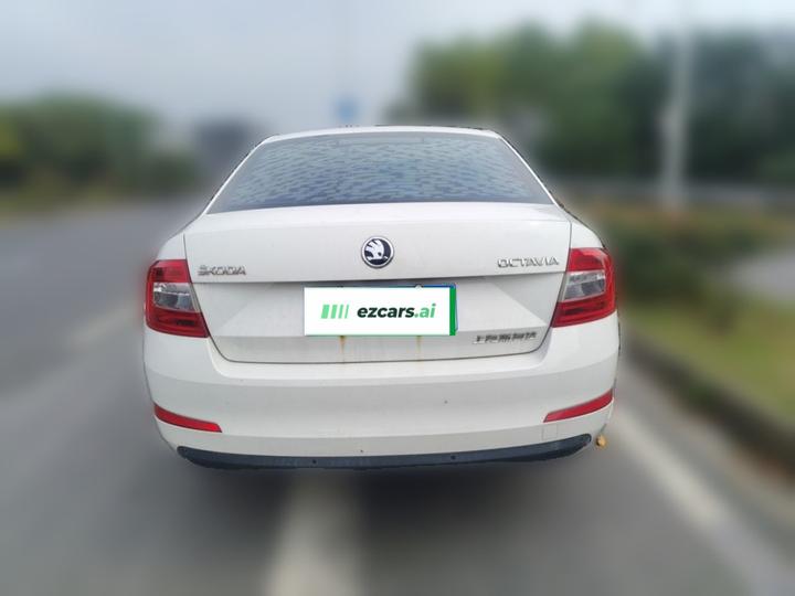 Octavia 2017 1.6L MT photo 3