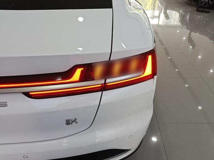 Han 2021 EV Standard Range Luxury photo 7