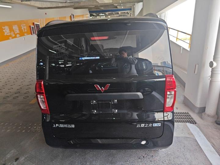 Wuling Zhiguang EV 2025 305km Progressive photo 4