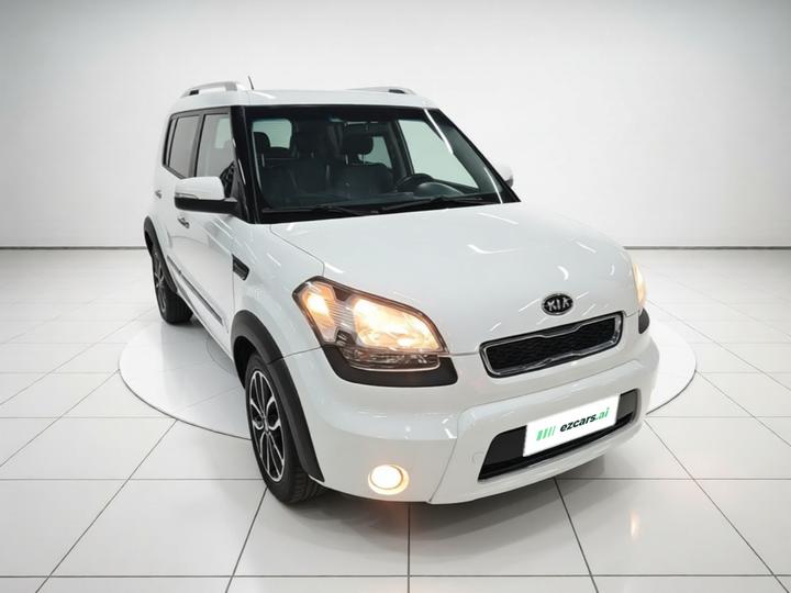 2013 1.6L AT Premium photo 3
