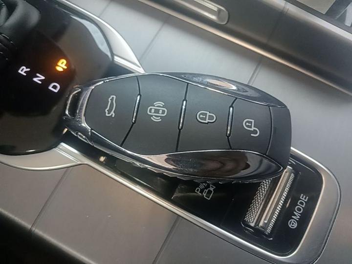 HS7 PHEV 2024 2.0T PHEV AWD 6-Seater photo 8