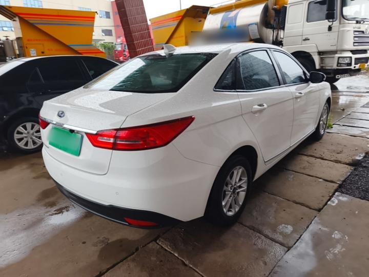 Escort 2019 1.5L AT photo 4