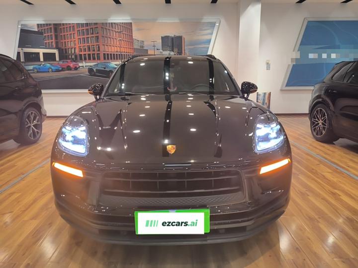 2023 Macan 2.0T photo 2