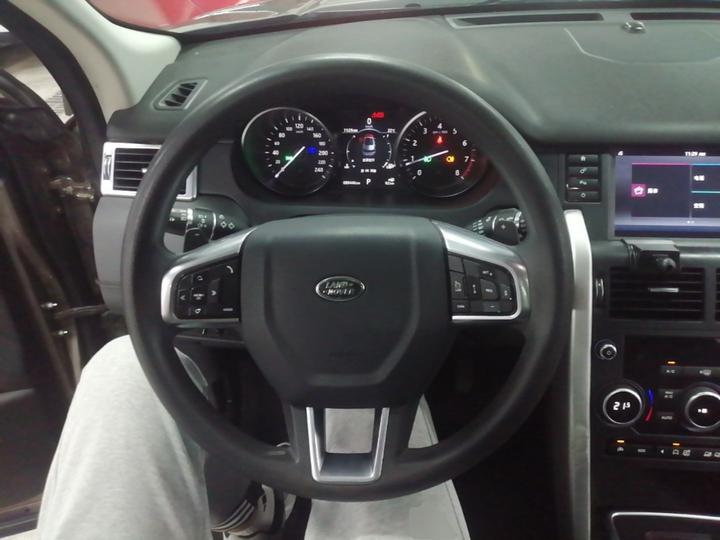 Discovery Sport 2017 2.0T SE photo 6