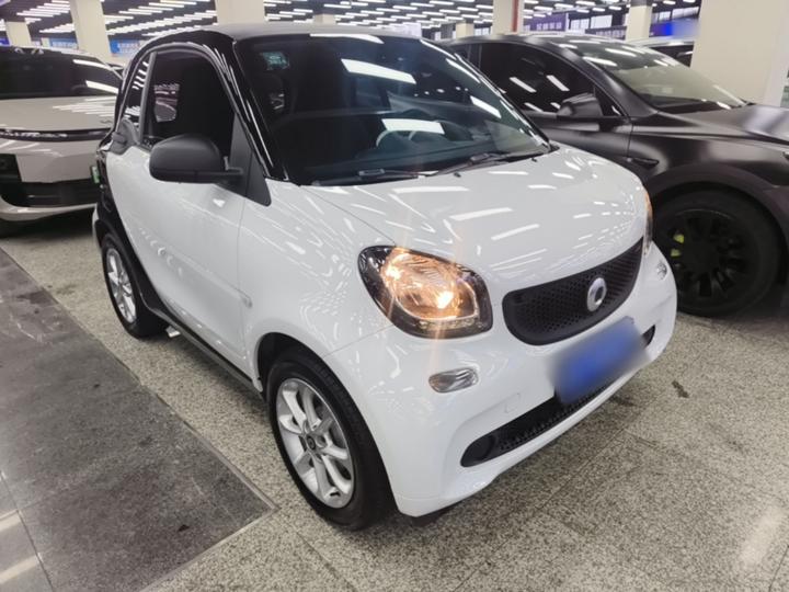 fortwo 2015 1.0L 52 Coupe photo 3