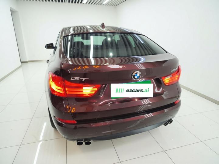 5 SeriesGT 2015 528i Leading photo 5