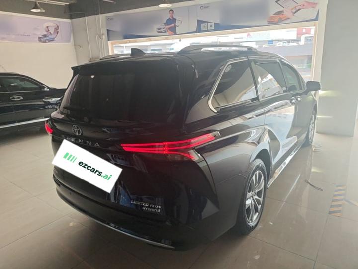 Sienna 2021 2.5L Hybrid Supreme photo 4