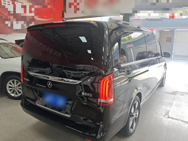 V-Class 2022 V 260 L Long Wheelbase Premium photo 4