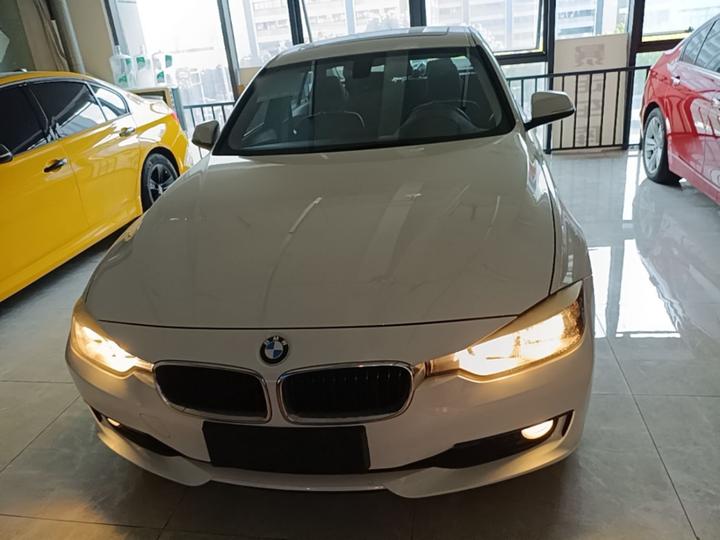 3 Series 2015 320i Progressive photo 2