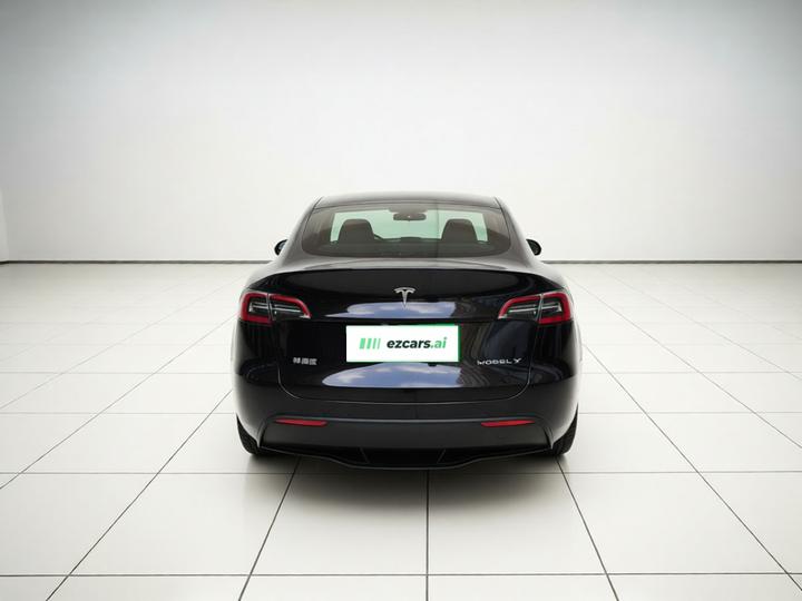 Model Y 2022 RWD photo 5