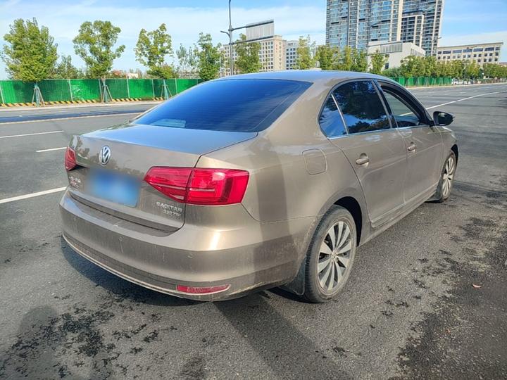 Sagitar 2015 230TSI AT Luxury photo 6