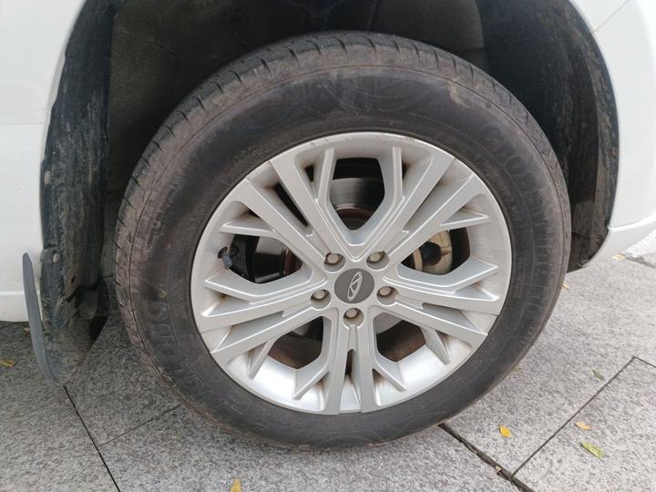 Tiggo 3 2016 1.6L MT photo 8