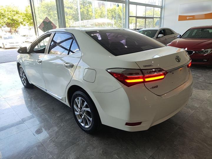 Corolla 2017 Facelift 1.2T S-CVT GL-i photo 4