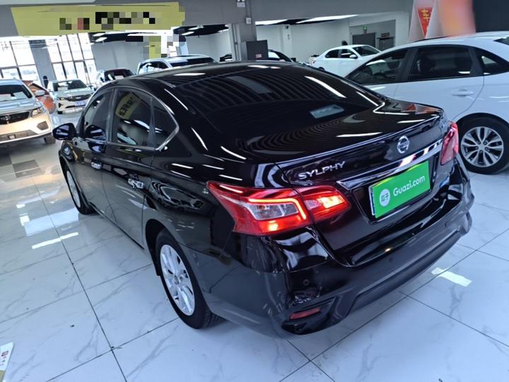 Sylphy 2018 1.6XV CVT Exclusive photo 4