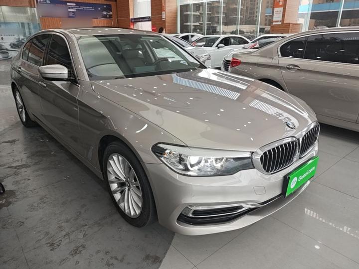 5 Series 2020 525Li Luxury photo 3