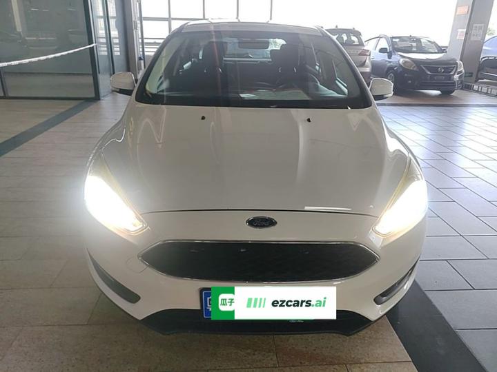 Focus 2017 Hatchback 1.6L AT Comfort photo 2