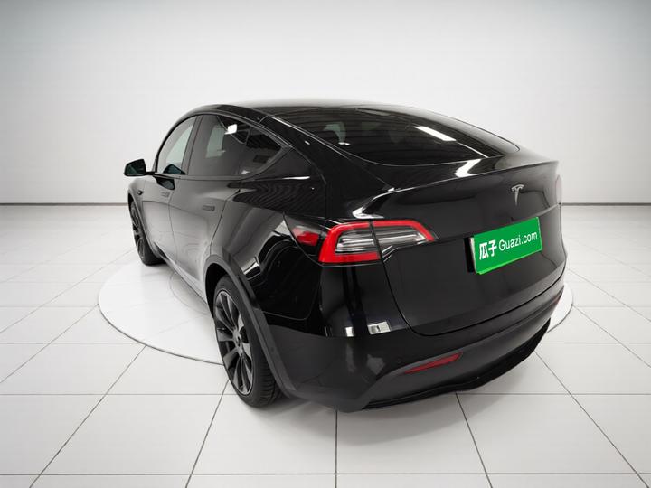 Model Y 2022 Facelift RWD photo 4