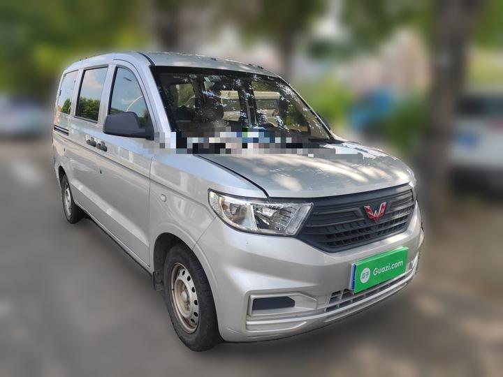 Wuling Hongguang V 2022 1.5L LAR photo 3