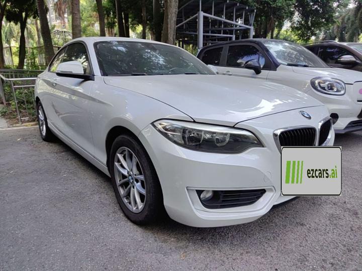 2 Series Imported 2015 218i photo 3