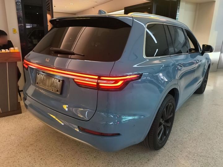 Li Auto ONE 2021 EREV 6-Seater photo 6