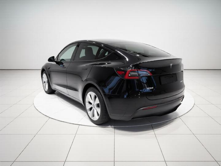 Model Y 2022 Facelift RWD photo 4