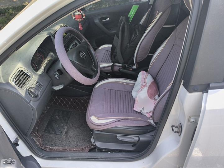 Polo 2014 1.4L AT Comfort photo 8