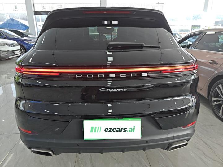 2024 Cayenne 3.0T photo 5