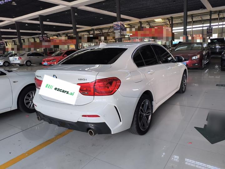 1 Series 2023 120i M Sport photo 4